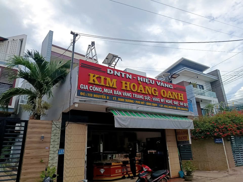 Hoàn thành công trình lắp đặt điện năng lượng mặt trời cho Chủ tiệm